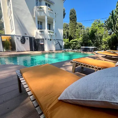 Un Joyau Vue Cap D'antibes Piscine Body Fitness Sauna & Villa *